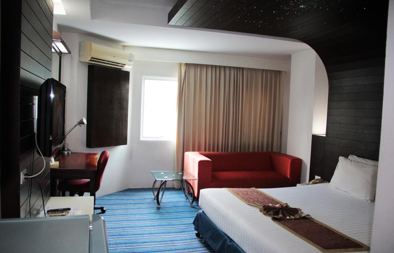 V Verve Service Apartment Hotel Chachoengsao Esterno foto