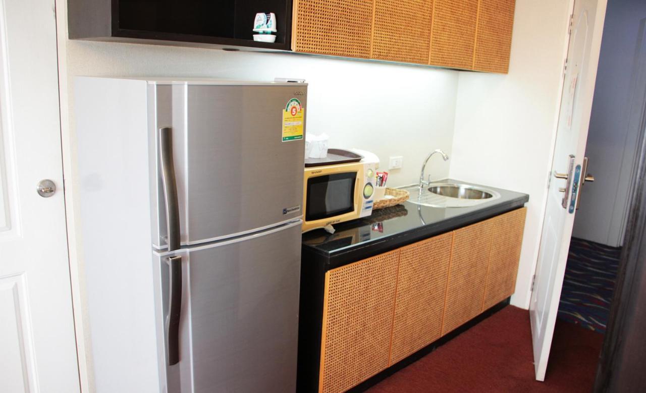 V Verve Service Apartment Hotel Chachoengsao Esterno foto