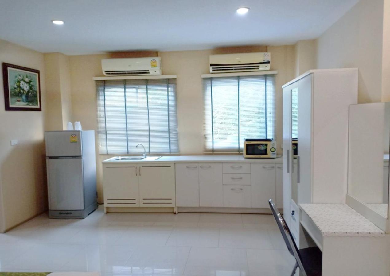 V Verve Service Apartment Hotel Chachoengsao Esterno foto