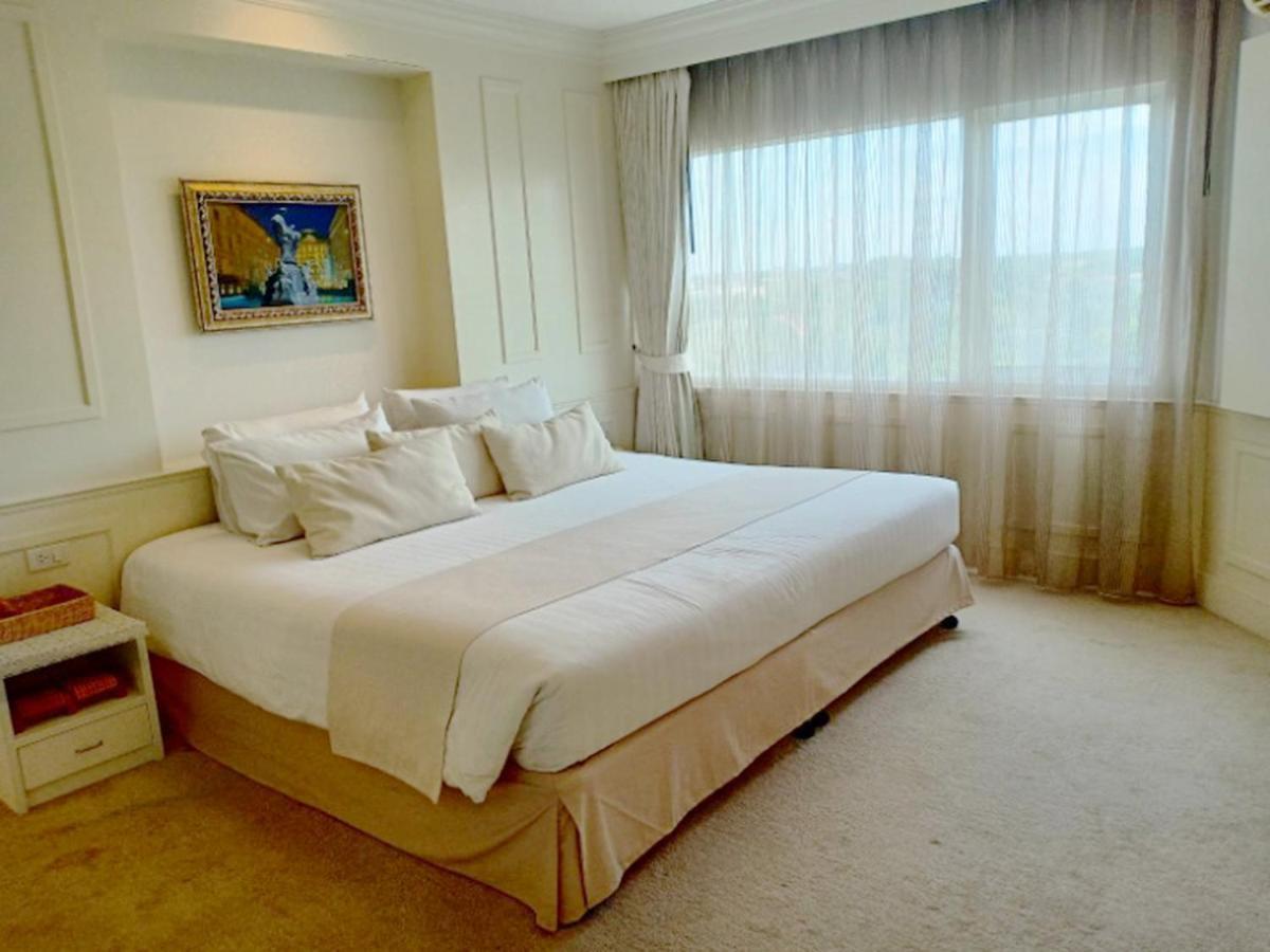 V Verve Service Apartment Hotel Chachoengsao Esterno foto